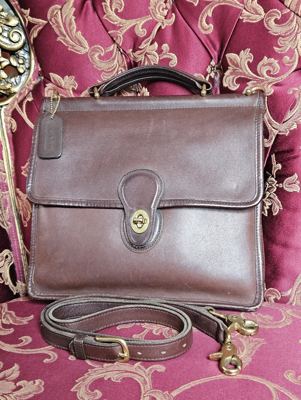 Vintage Coach Willis Bag, Style Number 9927. - Picture 9 of 16